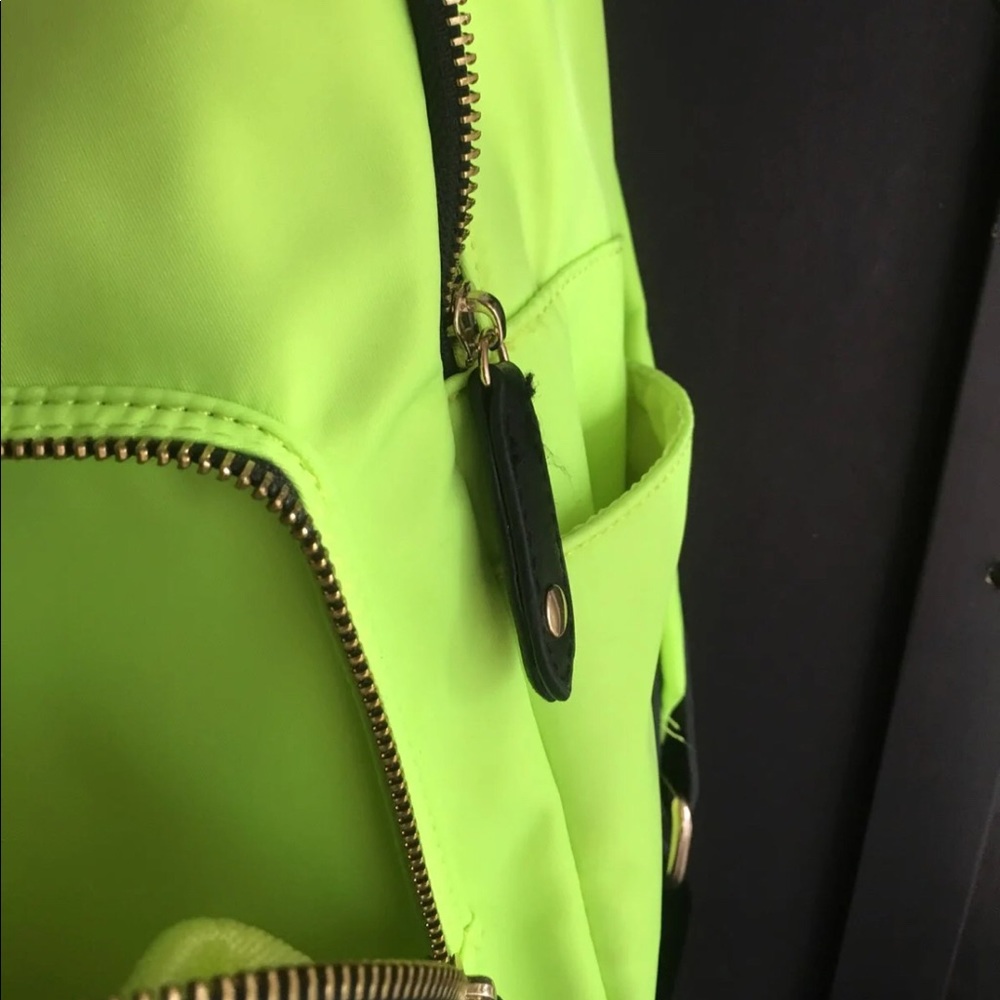 Backpack - Picture 4 of 4